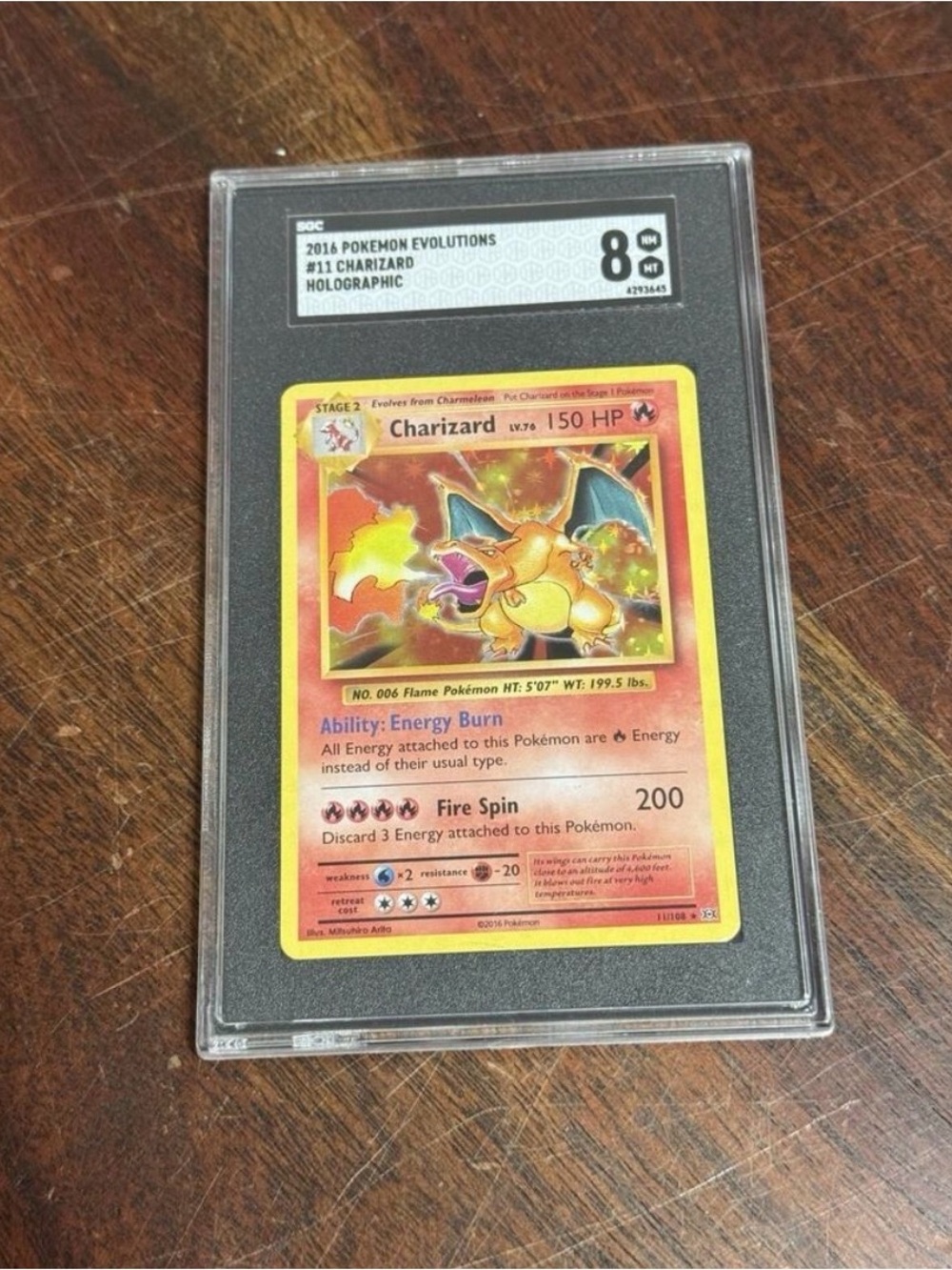 2016 Pokémon Evolutions Charizard #11 holo - Graded Card